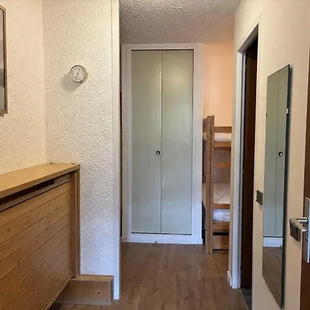 Serac - 2 Pieces Pour 4 Personnes Expose Sud Au Sein Du Quartier Slalom Mae-7577 Appartement *